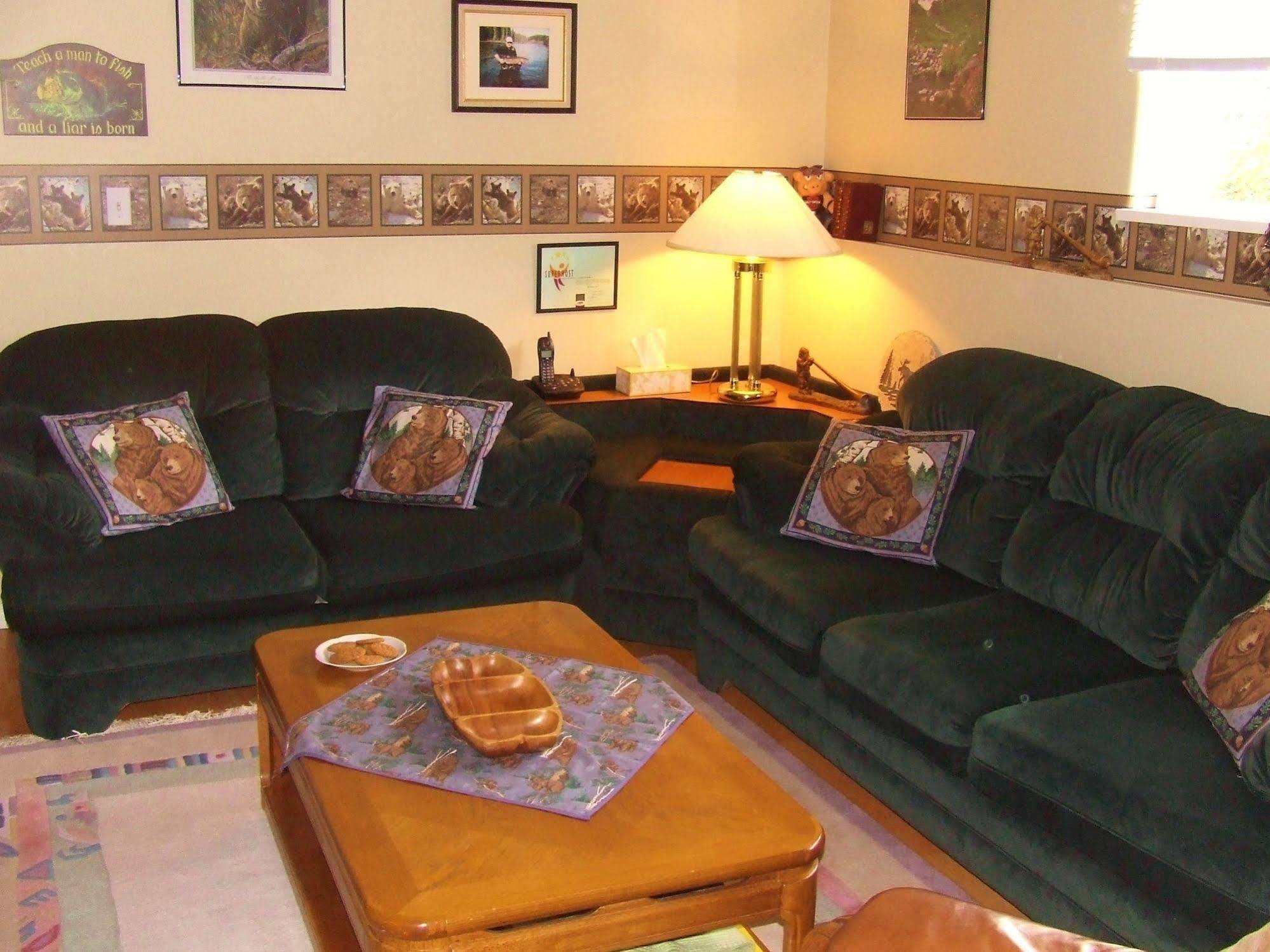Silvern Lake Trail Bed And Breakfast Smithers Buitenkant foto